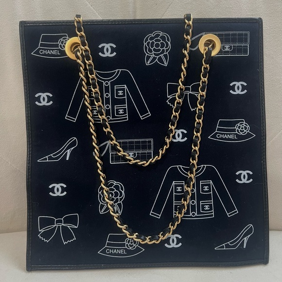 CHANEL Denim In Navy Blue Small Tote with Gold Chain and Iconic Print - Picture 2 of 7